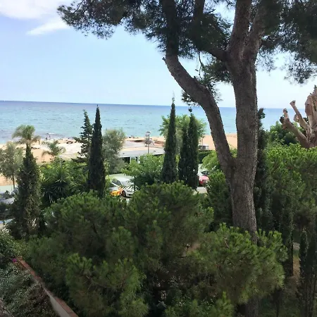 Apartamento Beachfront/primera Línea In/en Caldetas